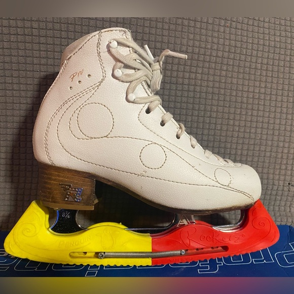 Risport Royal Pro 225B Skates With Jackson Ultimate Aspire Blades & Extra Guard - Picture 12 of 15